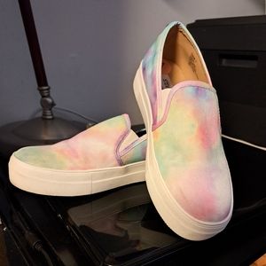 Steve madden sneakers